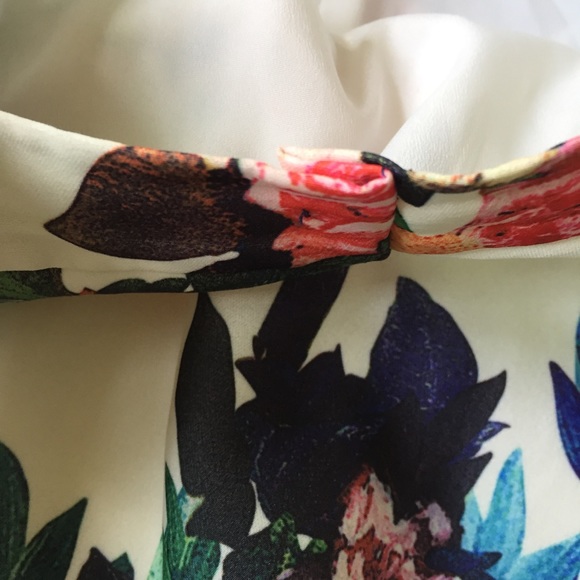 ❤️SOLD❤️Floral 2 Piece Outfit Twirl Skirt Crop - Picture 4 of 8